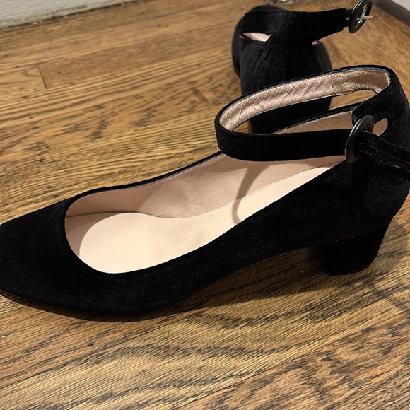 L K Bennett London velvet shoes with strap. Chunky heel 1.5" Size 41 - Picture 6 of 6